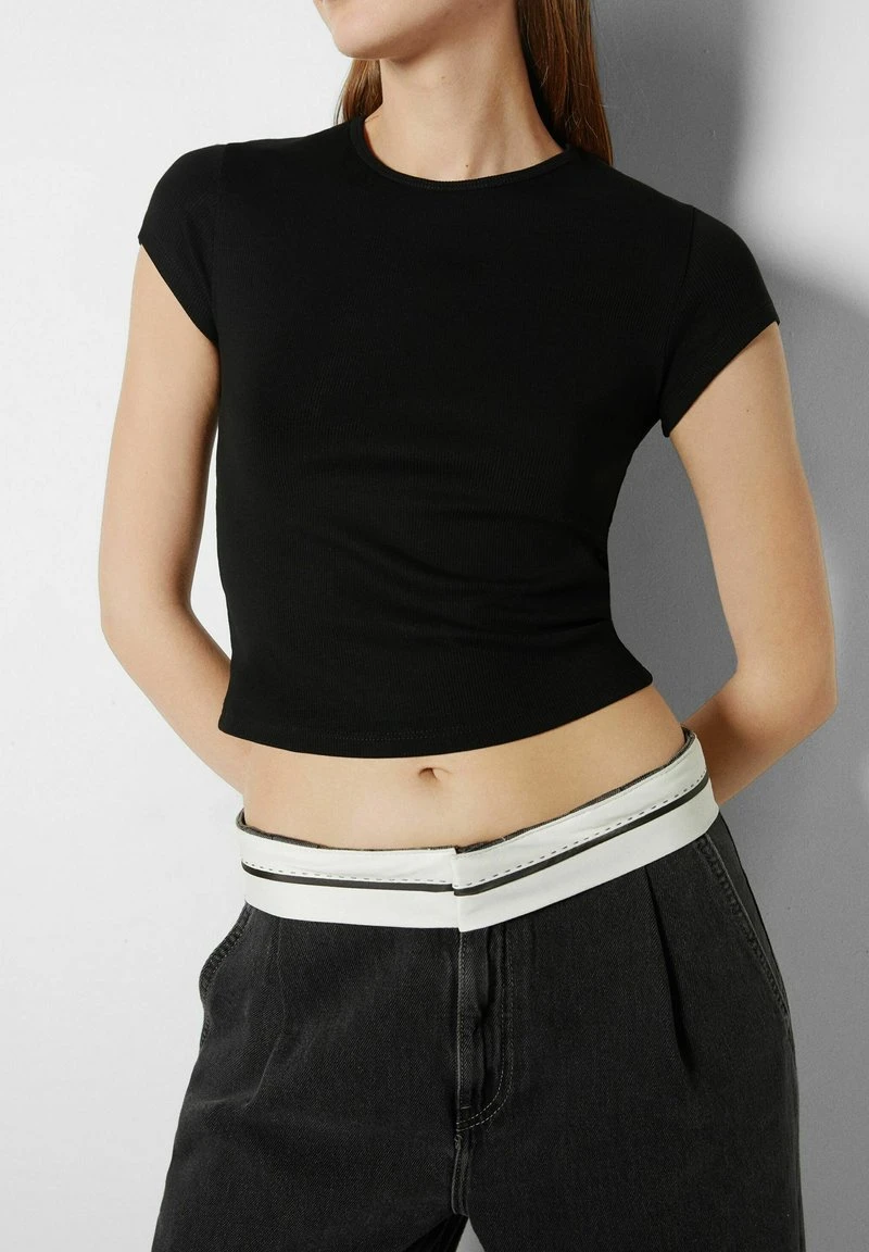 BERSHKA SHORT SLEEVE - T-Shirt Basic - Black 6 BERSHKA SHORT SLEEVE - T-Shirt Basic - Black – Bild 4