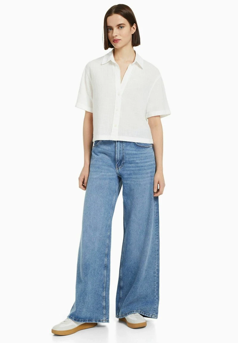 BERSHKA SHORT SLEEVE TEXTURED - Hemdbluse - White 4 BERSHKA SHORT SLEEVE TEXTURED - Hemdbluse - White – Bild 2