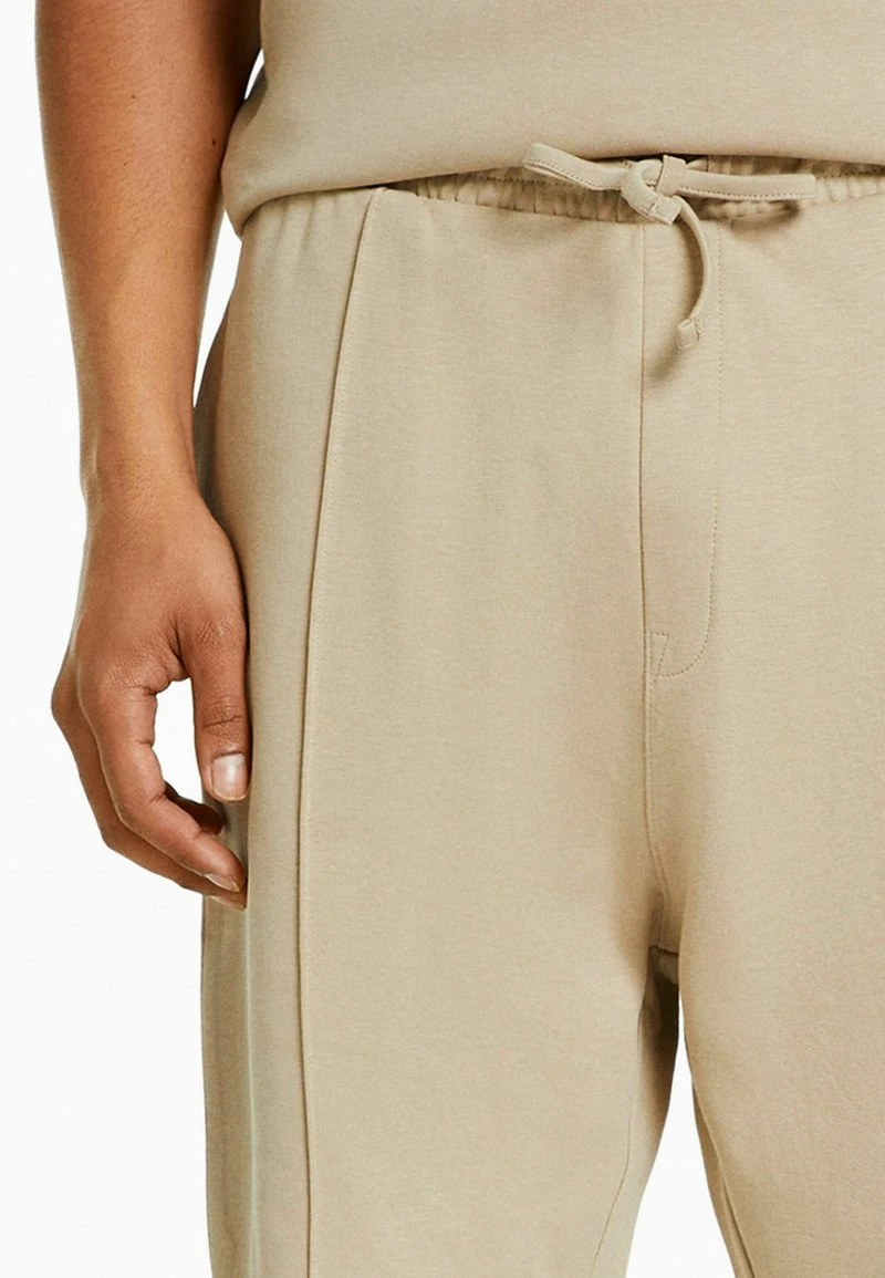 BERSHKA INTERLOCK - Shorts - Camel 5 BERSHKA INTERLOCK - Shorts - Camel – Bild 3