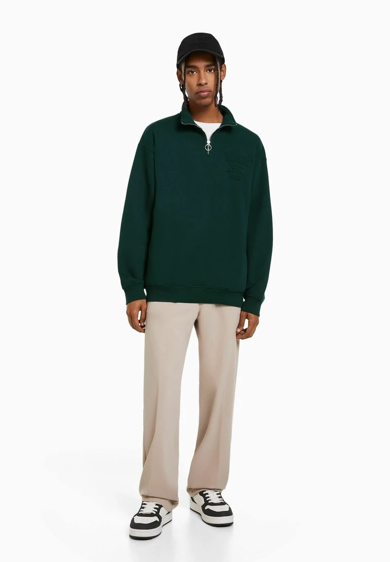 BERSHKA HIGH NECK ZIP-UP - Sweatshirt - Dark Green 4 BERSHKA HIGH NECK ZIP-UP - Sweatshirt - Dark Green – Bild 2