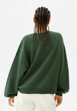 BERSHKA PRINTED - Sweatshirt - Green -Bershka Verkaufsgeschäft 02483a7ac17b49e0ae6aca22c0d0f02f
