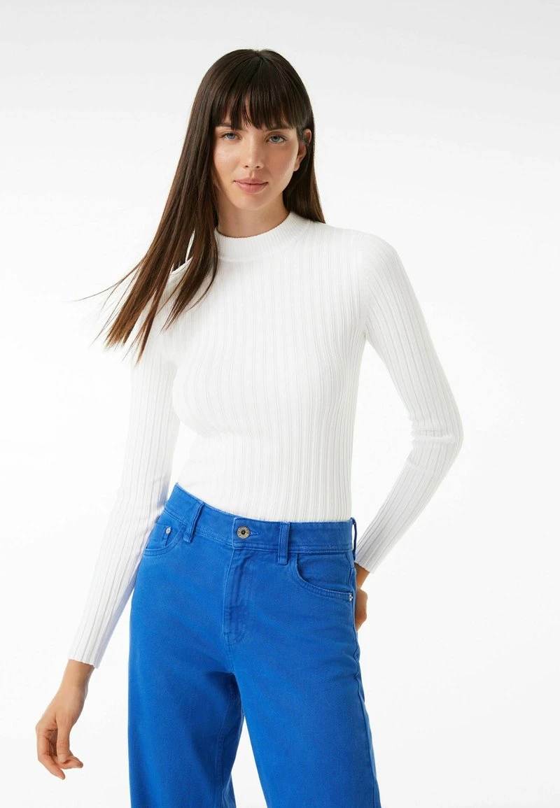 BERSHKA HIGH NECK - Strickpullover - White 4 BERSHKA HIGH NECK - Strickpullover - White – Bild 2