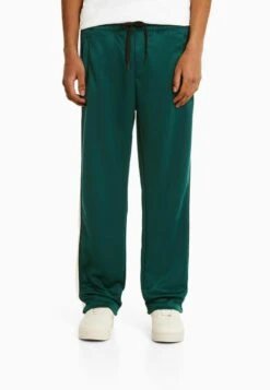 BERSHKA WIDE-LEG WITH INTERLOCK SIDE STRIPES - Jogginghose - Dark Green 13 BERSHKA WIDE-LEG WITH INTERLOCK SIDE STRIPES - Jogginghose - Dark Green -Bershka Verkaufsgeschäft 08d846a49c7d4f3ab0e9a0968843f42a 1