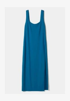 BERSHKA FITTED STRAPS - Etuikleid - Blue 11 BERSHKA FITTED STRAPS - Etuikleid - Blue -Bershka Verkaufsgeschäft 0a1f8236a88348c19529207c0ae078bc