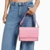 BERSHKA TEXTURED - MINAUDIÈRE WITH HANDLE - Handtasche - Light Pink -Bershka Verkaufsgeschäft 0a4659ec5a374279a0c90f97b3c6bed1
