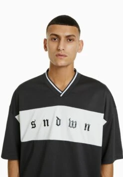 BERSHKA LOOSE FIT WITH SHORT SLEEVE - T-Shirt Print - Grey 11 BERSHKA LOOSE FIT WITH SHORT SLEEVE - T-Shirt Print - Grey -Bershka Verkaufsgeschäft 0c4488b878ed47ca974e6b4d20f8b7b2