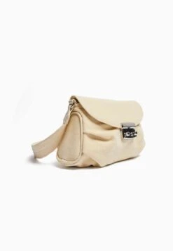 BERSHKA Handtasche - Beige 11 BERSHKA Handtasche - Beige -Bershka Verkaufsgeschäft 0e593358bbe14a24a1ccca6e6e8d1d79