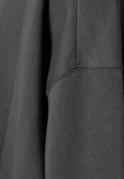 BERSHKA OVERSIZE ROUND NECK - Sweatshirt - Grey -Bershka Verkaufsgeschäft 0e5bc65ed00243dba58beff09b51fa4c