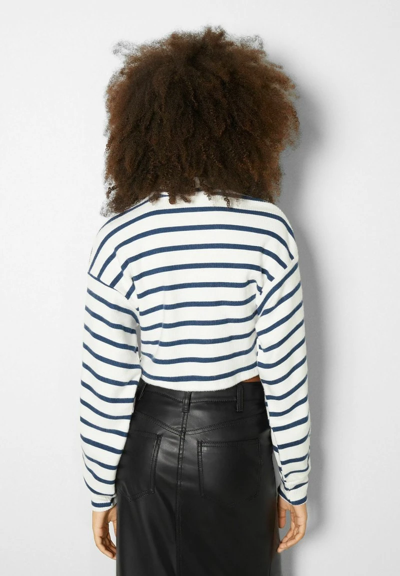 BERSHKA LONG SLEEVE HIGH NECK 07788831 - Strickpullover - White 5 BERSHKA LONG SLEEVE HIGH NECK 07788831 - Strickpullover - White – Bild 3