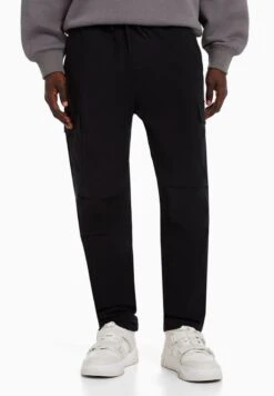 BERSHKA STOPPERS - Cargohose - Black -Bershka Verkaufsgeschäft 119dfe0067ba4b79889977758ed44a26 1