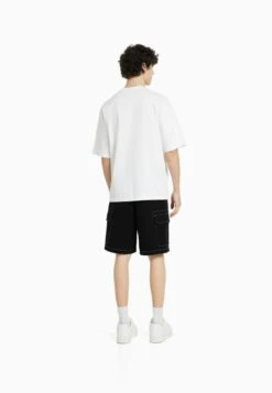 BERSHKA CONTRAST STITCH CARGO - Shorts - Black 10 BERSHKA CONTRAST STITCH CARGO - Shorts - Black -Bershka Verkaufsgeschäft 1290c61ee8054ff6ba46b2fd8b70ab64