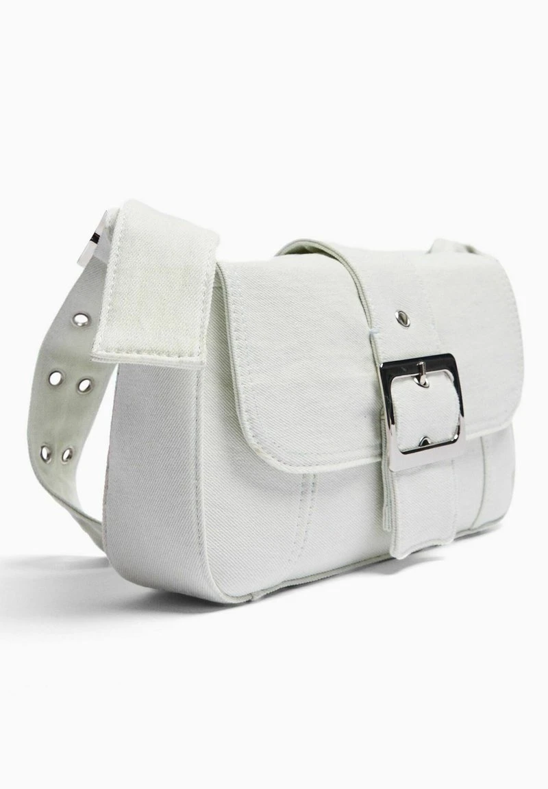 BERSHKA BUCKLE STRAP - Handtasche - White 7 BERSHKA BUCKLE STRAP - Handtasche - White – Bild 5