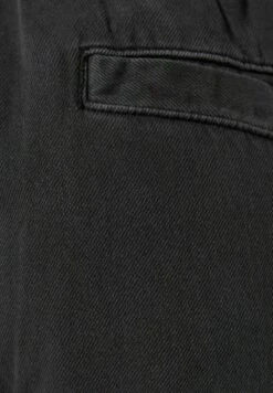 BERSHKA MULTIPOCKET CARGO JEANS - Flared Jeans - Mottled Dark Grey 12 BERSHKA MULTIPOCKET CARGO JEANS - Flared Jeans - Mottled Dark Grey -Bershka Verkaufsgeschäft 142e576518284aa3acbd370d5fe41821