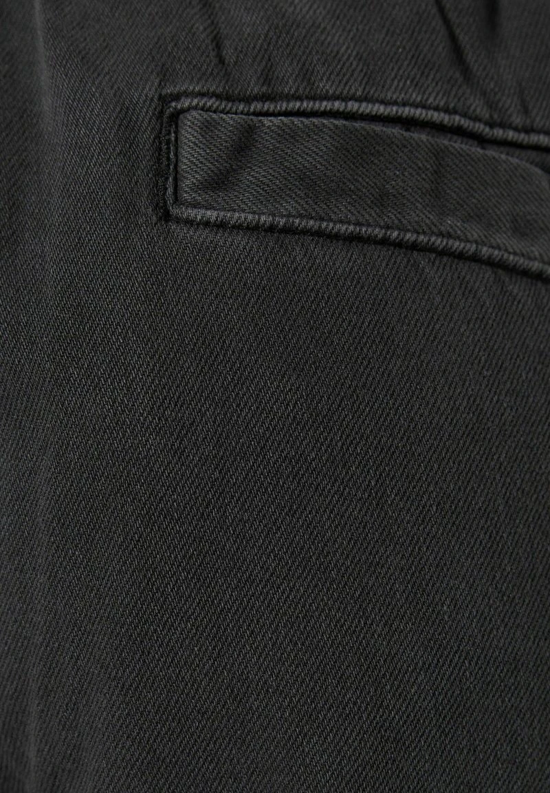 BERSHKA MULTIPOCKET CARGO JEANS - Flared Jeans - Mottled Dark Grey 7 BERSHKA MULTIPOCKET CARGO JEANS - Flared Jeans - Mottled Dark Grey – Bild 5