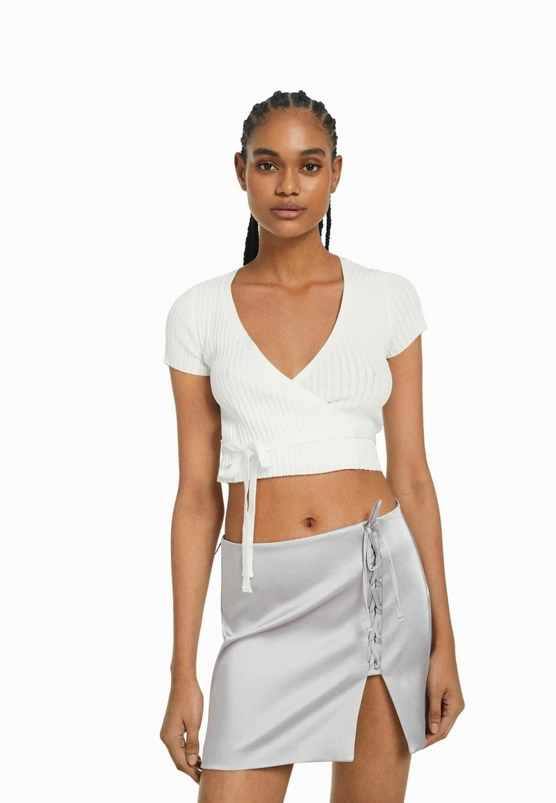 BERSHKA SHORT SLEEVE CROSSOVER WITH BOW - Strickjacke - Beige 3 BERSHKA SHORT SLEEVE CROSSOVER WITH BOW - Strickjacke - Beige