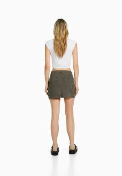 BERSHKA Minirock - Grey 10 BERSHKA Minirock - Grey -Bershka Verkaufsgeschäft 16e918a9036d4aada30b50f6df155657