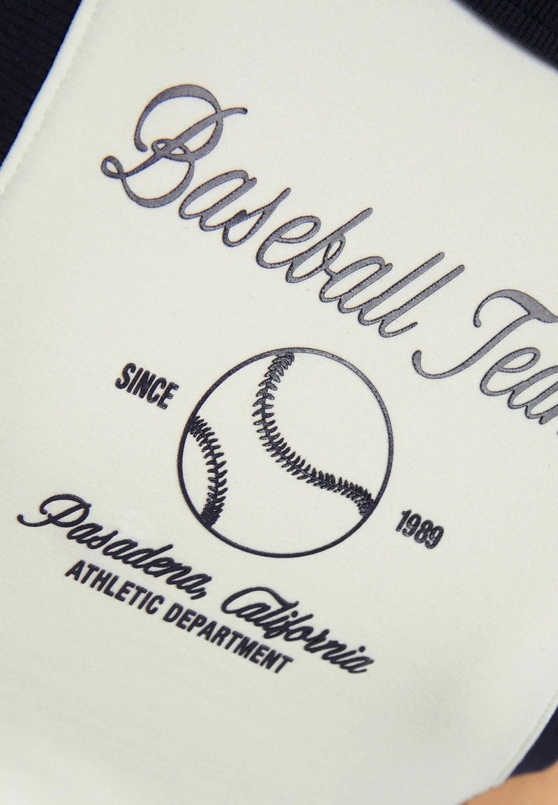 BERSHKA PRINTED WITH TRIMS - PLUSH - Shorts - Beige 8 BERSHKA PRINTED WITH TRIMS - PLUSH - Shorts - Beige – Bild 6