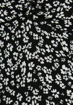 BERSHKA VOLUMINOUS MINI SHORT SLEEVE - Freizeitkleid - Black 13 BERSHKA VOLUMINOUS MINI SHORT SLEEVE - Freizeitkleid - Black -Bershka Verkaufsgeschäft 17374f2a251a4f7b9fba34c23b793c6b