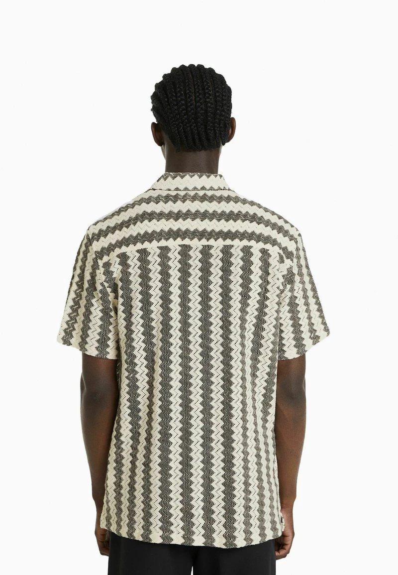 BERSHKA OPEN KNIT SHORT SLEEVE - Hemd - Sand 5 BERSHKA OPEN KNIT SHORT SLEEVE - Hemd - Sand – Bild 3