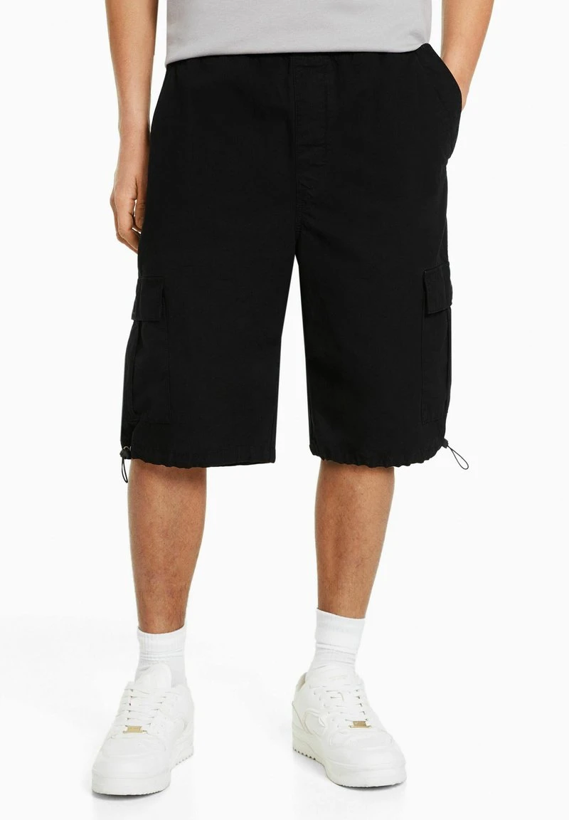 BERSHKA PARACHUTE - Shorts - Black 3 BERSHKA PARACHUTE - Shorts - Black