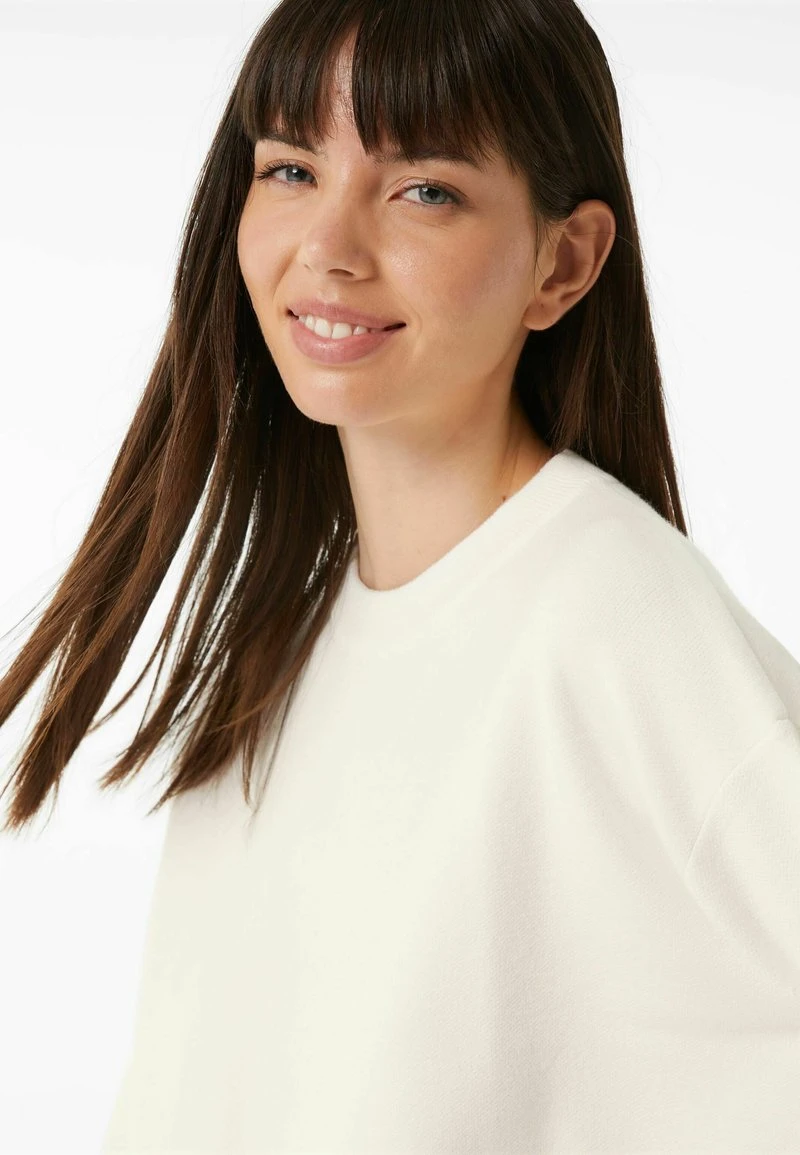 BERSHKA ROUND NECK - Strickpullover - White 6 BERSHKA ROUND NECK - Strickpullover - White – Bild 4