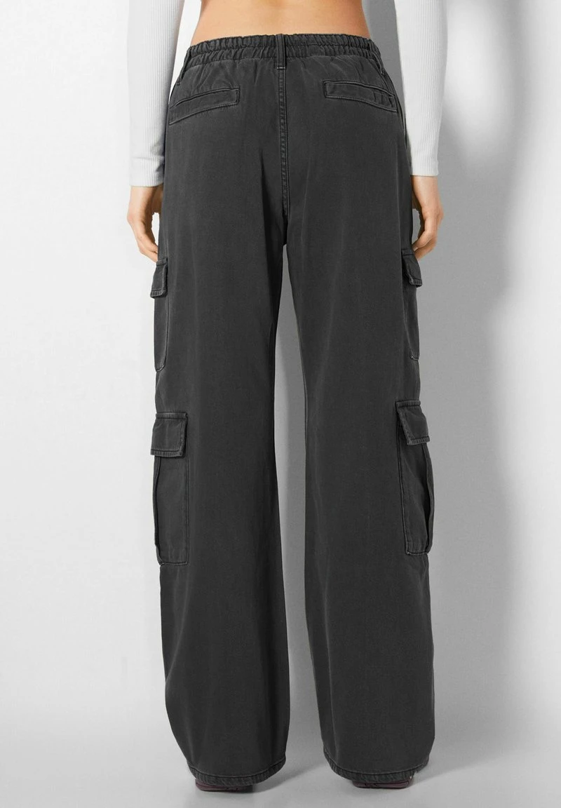 BERSHKA MULTIPOCKET CARGO JEANS - Flared Jeans - Mottled Dark Grey 4 BERSHKA MULTIPOCKET CARGO JEANS - Flared Jeans - Mottled Dark Grey – Bild 2