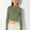 BERSHKA HIGH NECK - Langarmshirt - Khaki -Bershka Verkaufsgeschäft 19950ab83f7046faa8b36efae785ae8b