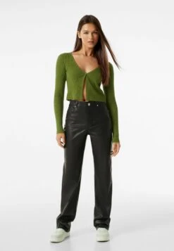 BERSHKA STRAIGHT FIT - Stoffhose - Black 9 BERSHKA STRAIGHT FIT - Stoffhose - Black -Bershka Verkaufsgeschäft 19c0d948a6b348658fec109e2979c914