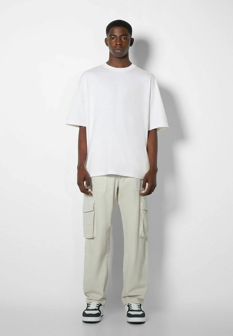 BERSHKA OVERSIZED SHORT SLEEVE - T-Shirt Basic - Off White 4 BERSHKA OVERSIZED SHORT SLEEVE - T-Shirt Basic - Off White – Bild 2