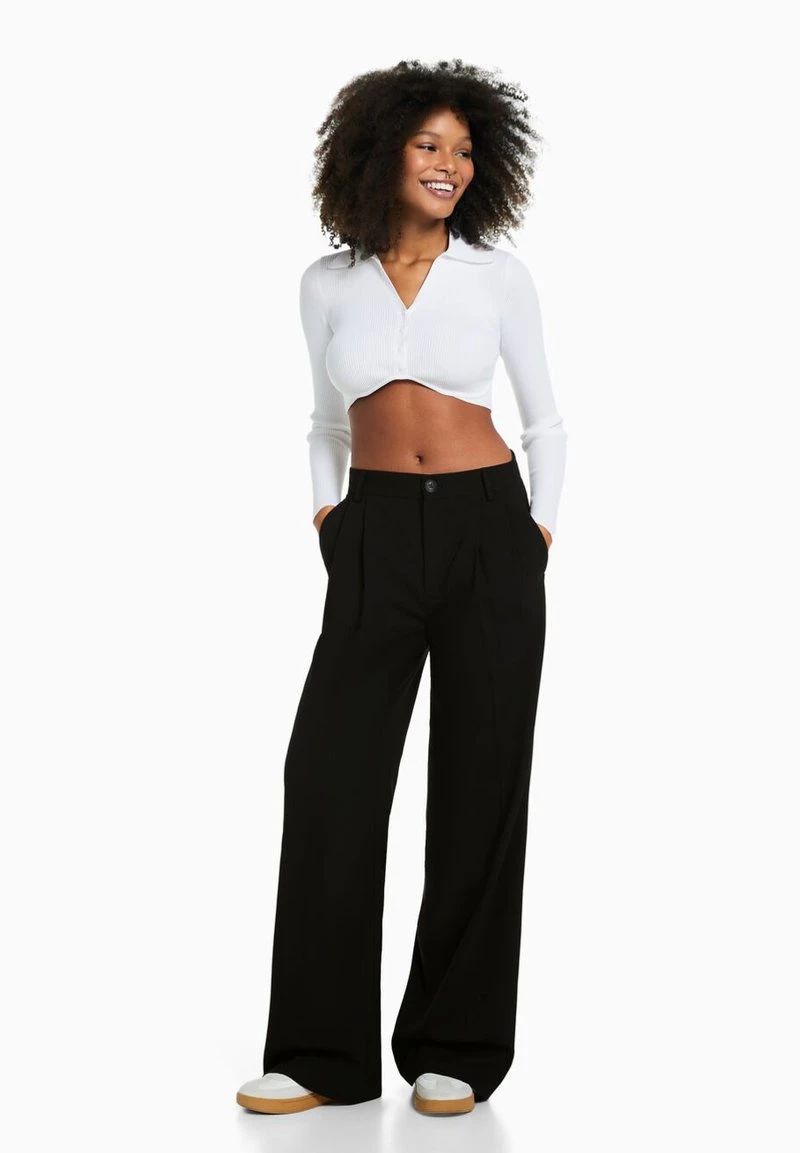 BERSHKA DAD FIT - Stoffhose - Black 4 BERSHKA DAD FIT - Stoffhose - Black – Bild 2