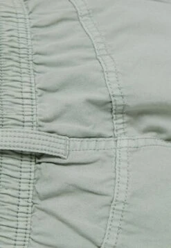 BERSHKA MULTI - Shorts - Green -Bershka Verkaufsgeschäft 1d8ceed8fbad4aec9df51acabb6a846a