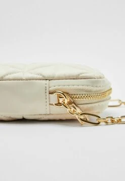 BERSHKA Umhängetasche - Off White 11 BERSHKA Umhängetasche - Off White -Bershka Verkaufsgeschäft 2000a4fb64ad45bd8fcf2d4029306247