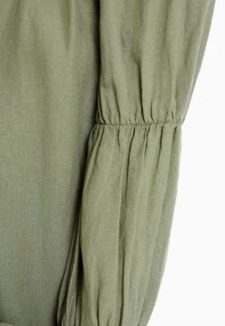 BERSHKA LONG SLEEVE GATHERED MINI - Freizeitkleid - Khaki -Bershka Verkaufsgeschäft 212a672f8b604b17be9e57a307f7590a