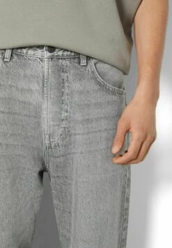 BERSHKA COLOURED-BAGGY - Jeans Straight Leg - Mottled Light Grey 10 BERSHKA COLOURED-BAGGY - Jeans Straight Leg - Mottled Light Grey -Bershka Verkaufsgeschäft 2164c6e394694a7bb34784c235bd5ad6
