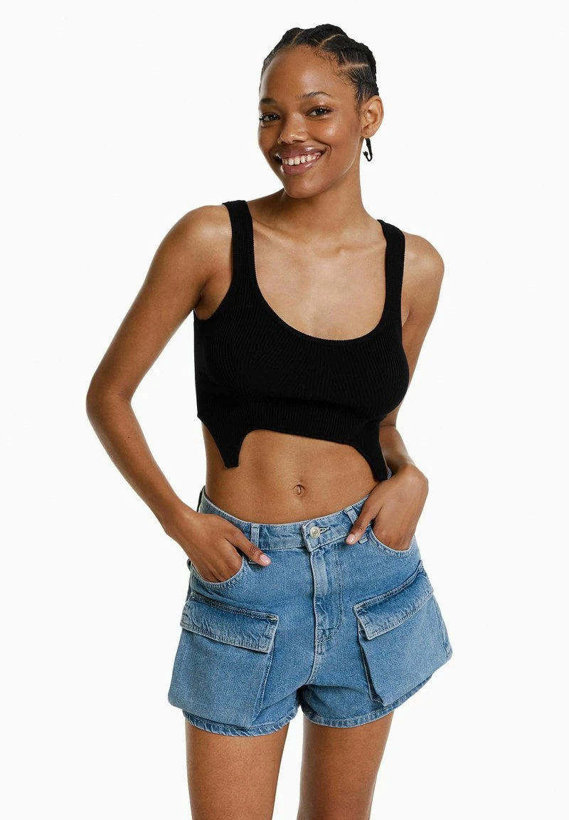 BERSHKA CARGO - Jeans Shorts - Light Blue Denim 3 BERSHKA CARGO - Jeans Shorts - Light Blue Denim