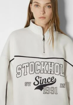 BERSHKA SAN DIEGO PRINT HALF ZIP - Sweatshirt - White -Bershka Verkaufsgeschäft 230edf699073497f8ee62b743b4268fb