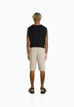 BERSHKA TAILORED - BERMUDA - Shorts - Sand 10 BERSHKA TAILORED - BERMUDA - Shorts - Sand -Bershka Verkaufsgeschäft 248978b867a2463d9d2e230371e18583