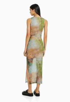 BERSHKA SLEEVELESS PRINTED - Etuikleid - Khaki 10 BERSHKA SLEEVELESS PRINTED - Etuikleid - Khaki -Bershka Verkaufsgeschäft 24f50c6e8d864f77bace02185ec79402