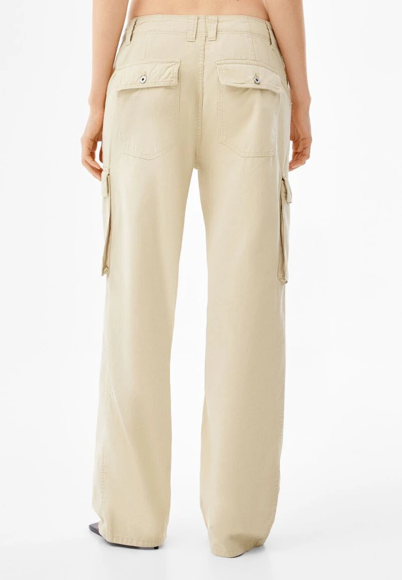BERSHKA STRAIGHT FIT - Cargohose - Sand 5 BERSHKA STRAIGHT FIT - Cargohose - Sand – Bild 3
