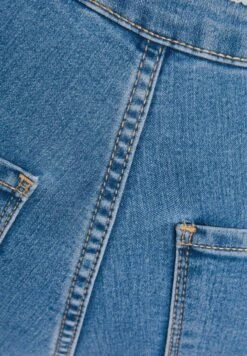 BERSHKA SUPER HIGH WAIST JEGGING - Jeans Skinny Fit - Light Blue Denim -Bershka Verkaufsgeschäft 2986013108a44710bb841b0e2d1d8337