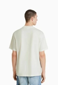 BERSHKA BOXY SHORT SLEEVE EMBROIDERY - T-Shirt Print - Off-white -Bershka Verkaufsgeschäft 2a5055dc6e4b4e1e9a38f588a9651306