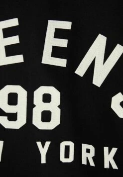 BERSHKA WITH PATCH - Bomberjacke - Black 13 BERSHKA WITH PATCH - Bomberjacke - Black -Bershka Verkaufsgeschäft 2a6752278bce4114a924a6a1958b42e8