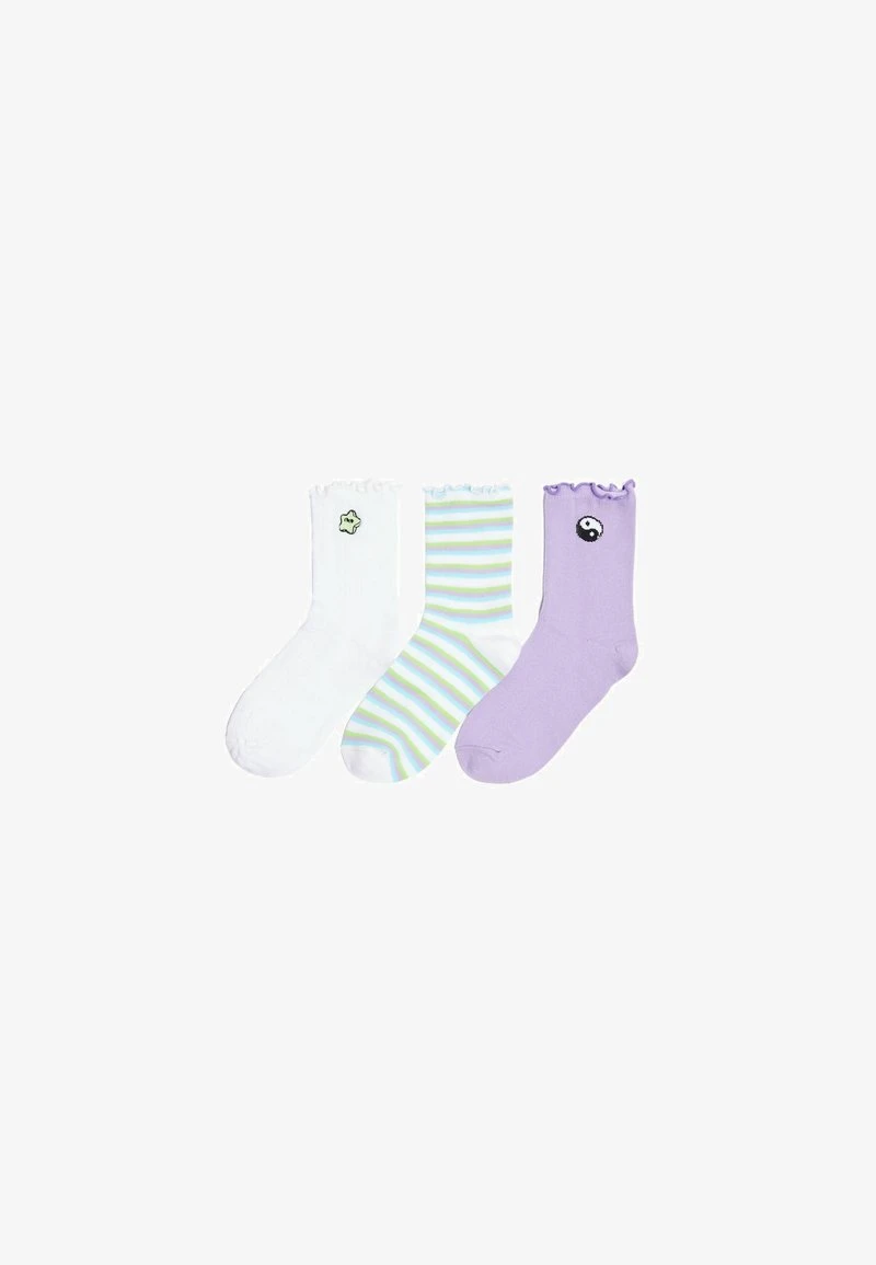 BERSHKA PACK OF 3 EMBROIDERED - Socken - Evergreen 5 BERSHKA PACK OF 3 EMBROIDERED - Socken - Evergreen – Bild 3