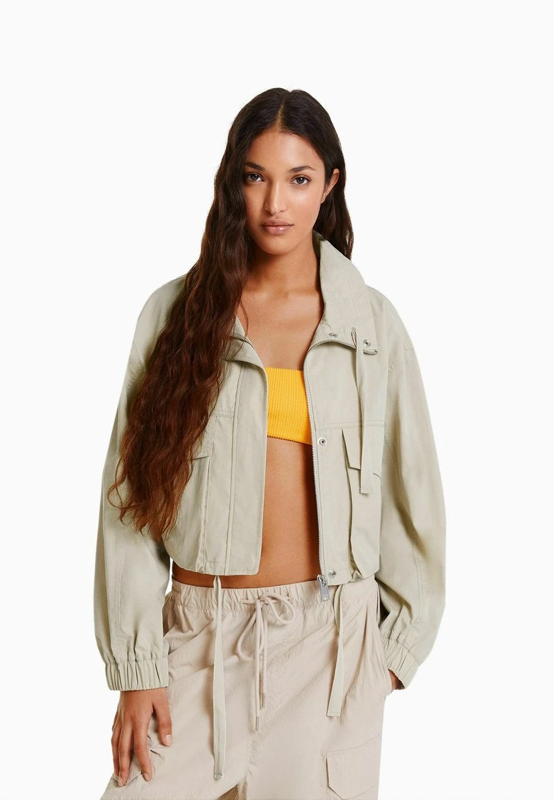 BERSHKA EFFECT - Leichte Jacke - Sand 3 BERSHKA EFFECT - Leichte Jacke - Sand