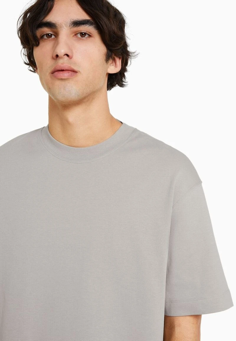 BERSHKA SHORT SLEEVE - T-Shirt Basic - Grey 6 BERSHKA SHORT SLEEVE - T-Shirt Basic - Grey – Bild 4