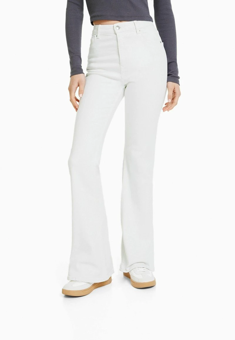 BERSHKA Flared Jeans - White 3 BERSHKA Flared Jeans - White