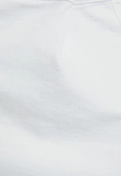 BERSHKA COMFORT - Jeansrock - White -Bershka Verkaufsgeschäft 2fe9c8c546aa440abb2d06ab2d2d9bc9