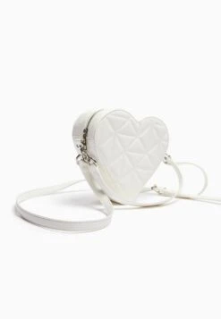 BERSHKA QUILTED-HEART - Handtasche - White 12 BERSHKA QUILTED-HEART - Handtasche - White -Bershka Verkaufsgeschäft 31076dffad6849a3b911e3ec3b292224