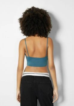 BERSHKA STRAPPY-CROP - Top - Blue -Bershka Verkaufsgeschäft 314ddefe75ff4dd4acf697eeee26d187