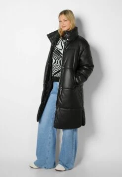 BERSHKA LONG - Wintermantel - Black 13 BERSHKA LONG - Wintermantel - Black -Bershka Verkaufsgeschäft 326b6691e4574fc29bfbcdc4ebfb192b 1